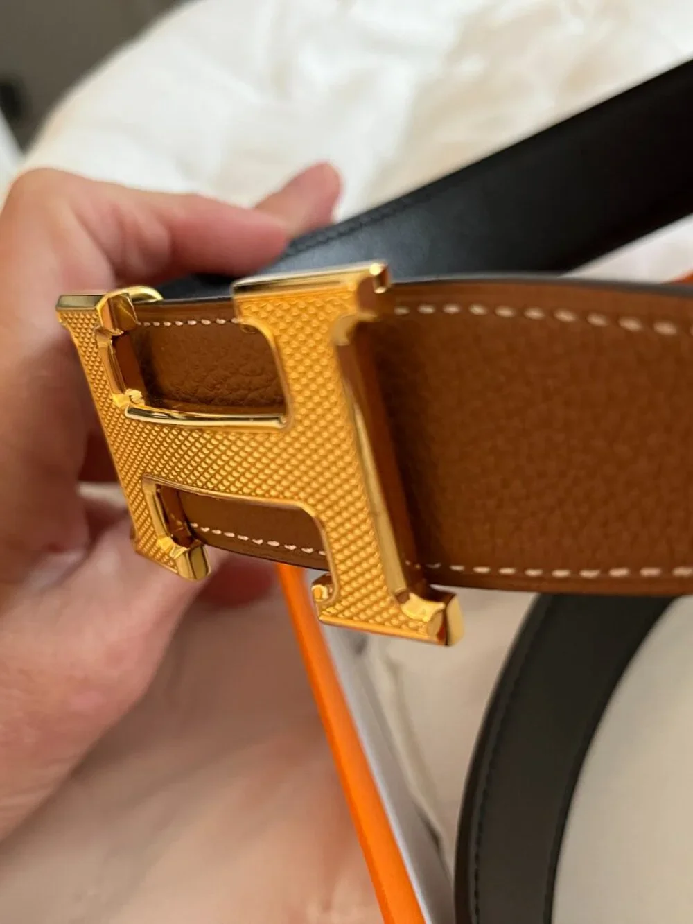 Authentic Hermès H au Carré reversible leather belt